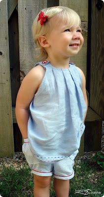 Shwin Pleated Penny Oliver+S Puppet Show