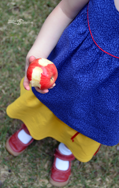 Sewing for Disney: Snow White {O+S, Swingset Pattern}