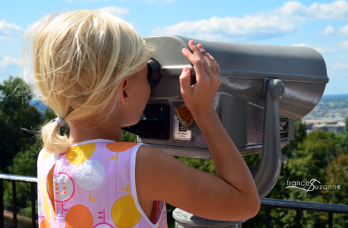 Mingo and Grace, Charlie